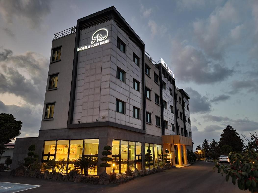 Nice Hotel Чеджудо Экстерьер фото